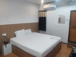 https://homesloc.com/uploads/unnamed (2)-1747637371.jpg